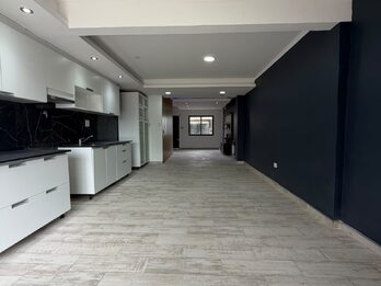VENDO HERMOSO Y AMPLIO DUPLEX - BARRIO MEDICO