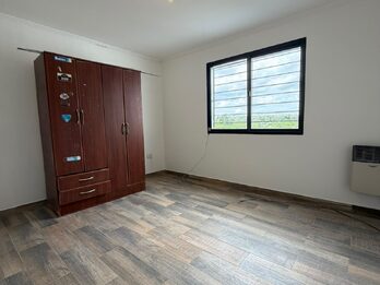 VENDO HERMOSO Y AMPLIO DUPLEX - BARRIO MEDICO