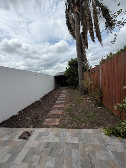VENDO HERMOSO Y AMPLIO DUPLEX - BARRIO MEDICO