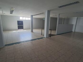 VENDO IMPORTANTE LOCAL COMERCIAL/OFICINA CENTRICO 869M2