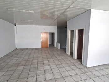 VENDO IMPORTANTE LOCAL COMERCIAL/OFICINA CENTRICO 869M2