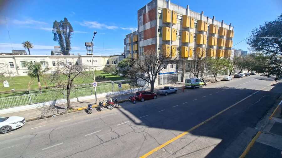 VENDO IMPORTANTE LOCAL COMERCIAL/OFICINA CENTRICO 869M2