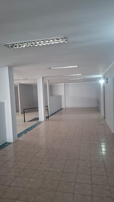VENDO OFICINA/LOCAL EN ZONA CENTRO DE 869M2