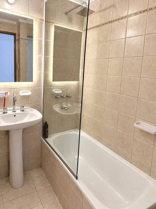 VENDO DEPARTAMENTO DE  UN DORMITORIO CON VISTA A LA PLAZA CONSTITUYENTE