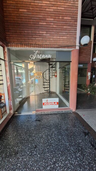 ALQUILO LOCAL COMERCIAL CENTRICO