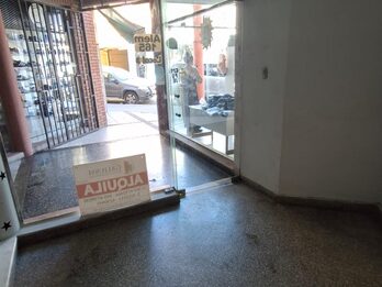 ALQUILO LOCAL COMERCIAL CENTRICO
