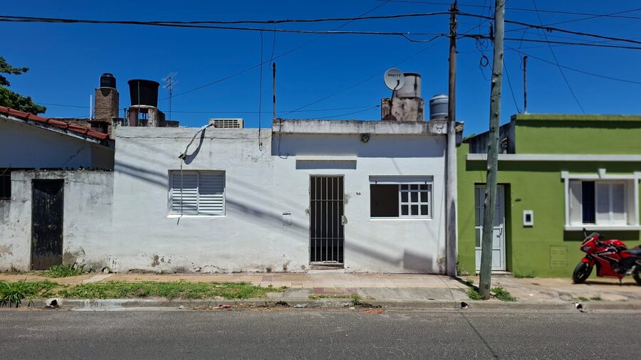 ALQUILO CASA DE UN DORMITORIOS EN CALLE LIBERTAD 715