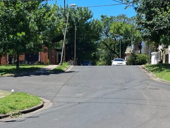 ALQUILO CASA DE UN DORMITORIOS EN CALLE LIBERTAD 715