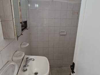 ALQUILO CASA DE UN DORMITORIOS EN CALLE LIBERTAD 715