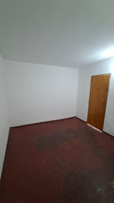 ALQUILO CASA DE UN DORMITORIOS EN CALLE LIBERTAD 715