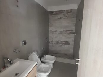 ALQUILO MODERNO DPTO EN ZONA AV.AMERICAS Y RAMIREZ