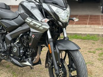 Bajaj NS 200