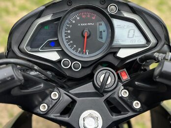 Bajaj NS 200