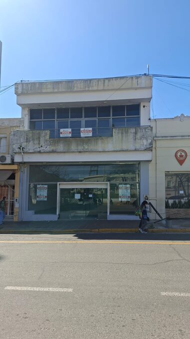 ALQUILO IMPORTANTE OFICINA CENTRICA DE 869M2