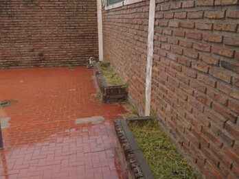 ALQUILO CASA DE DOS DORMITORIOS EN CALLE BOULEVARD MORENO 557