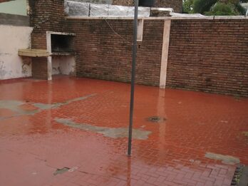 ALQUILO CASA DE DOS DORMITORIOS EN CALLE BOULEVARD MORENO 557