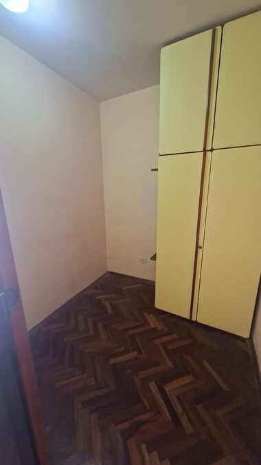 VENDO AMPLIO DPTO CENTRICO, CON EXCELENTE VISTA