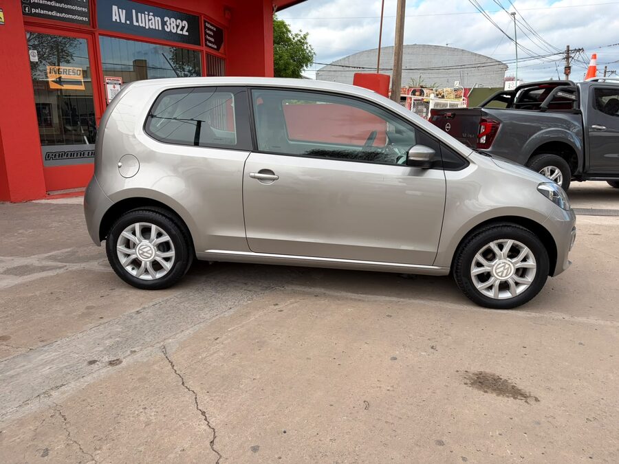 VW Up! HIGH 3ptas-2015