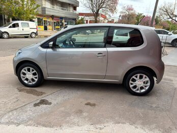 VW Up! HIGH 3ptas-2015