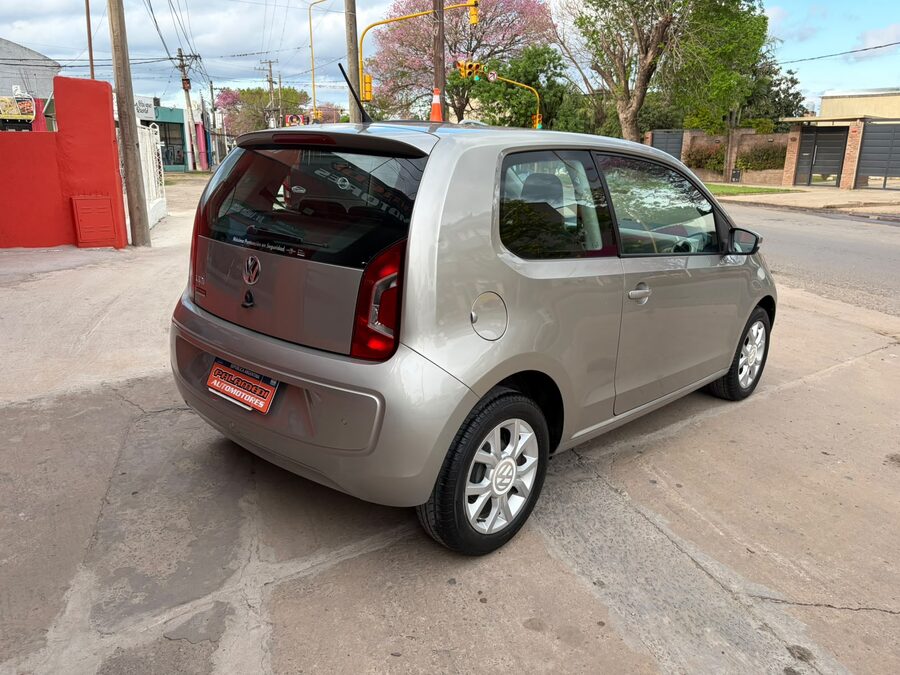 VW Up! HIGH 3ptas-2015
