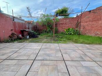 VENDO CASA EN CALLE LA RIOJA
