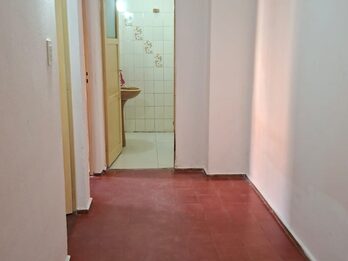 VENDO DEPTO DE DOS DORMITORIOS A METROS DE LA PLAZA SAENZ PEÑA