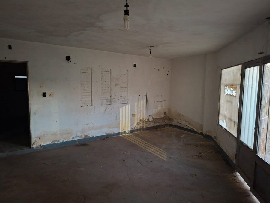 VENDO GALPON+LOCAL  EN ZONA ALMAFUERTE Y FAUSTINO PARERA