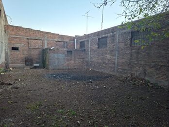 VENDO GALPON+LOCAL  EN ZONA ALMAFUERTE Y FAUSTINO PARERA