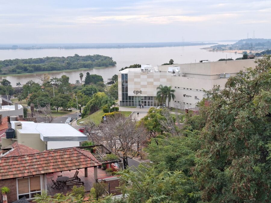 VENDO DEPARTAMENTO EN PLENO PARQUE URQUIZA CON EXCELENTE VISTA