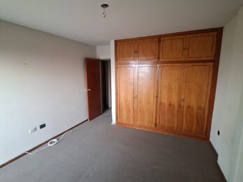 VENDO DEPARTAMENTO EN PLENO PARQUE URQUIZA CON EXCELENTE VISTA