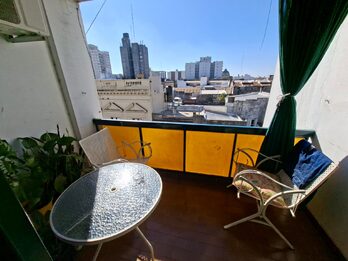 VENDO O PERMUTO  AMPLIO DEPARTAMENTO CENTRICO