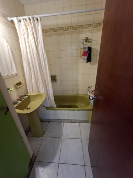 VENDO O PERMUTO  AMPLIO DEPARTAMENTO CENTRICO