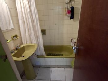 VENDO O PERMUTO  AMPLIO DEPARTAMENTO CENTRICO