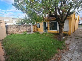 VENDO MUY LINDA CASA EN CALLE MIGUEL DAVID A UNAS CUADRAS DE ZANNI