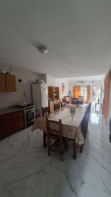 VENDO MUY LINDA CASA EN CALLE MIGUEL DAVID A UNAS CUADRAS DE ZANNI