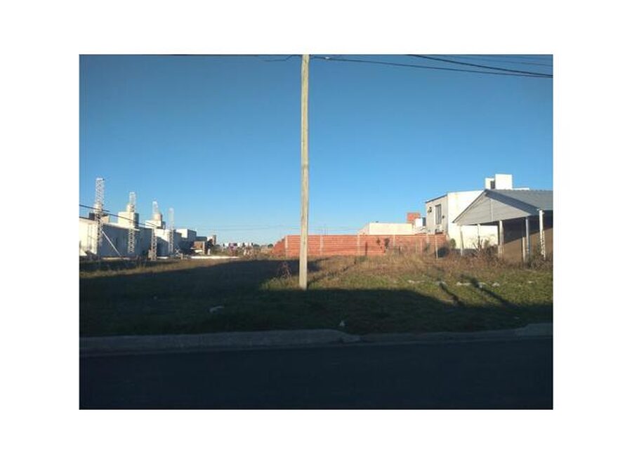 VENDO TERRENO EN SOLVENCIA SAN BENITO
