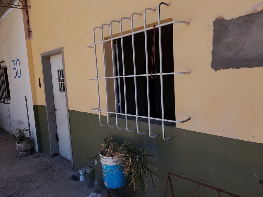 VENDO COMPLEJO DE COCHERA EN ZONA CENTRO
