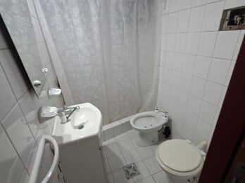 VENDO O PERMUTO CASA EN ZONA PARQUE URQUIZA