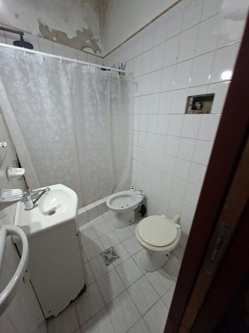 VENDO O PERMUTO CASA EN ZONA PARQUE URQUIZA