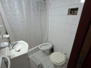 VENDO O PERMUTO CASA EN ZONA PARQUE URQUIZA