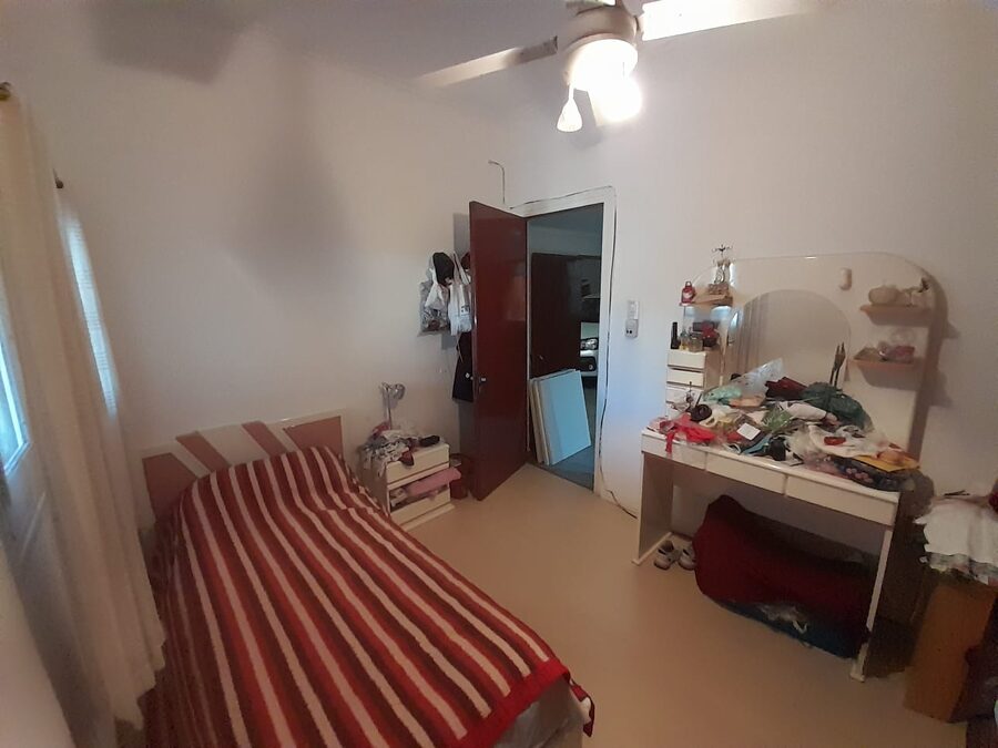 VENDO CASA EN ZONA PARQUE URQUIZA