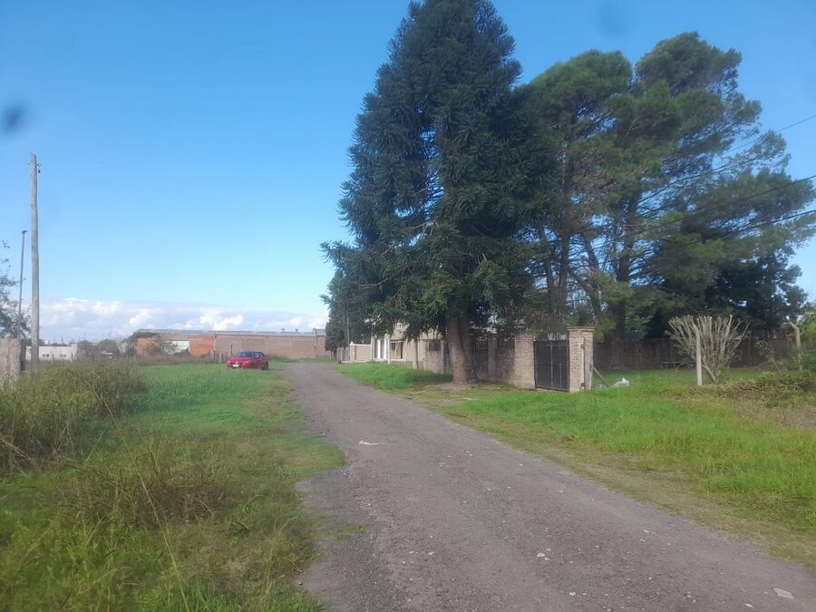 VENDO TERRENO EN CALLE SANTIAGO CAVALLO DE 2500 M2