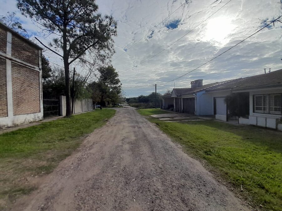 VENDO TERRENO EN CALLE SANTIAGO CAVALLO DE 2500 M2