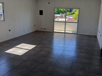 ALQUILO DEPTO 2 DORMITORIOS EN PLANTA ALTA