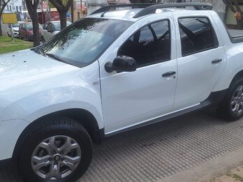 DUEÑA VENDE EXCELENTE PICK UP OROCH 27.900KM REALES AÑO: 2023