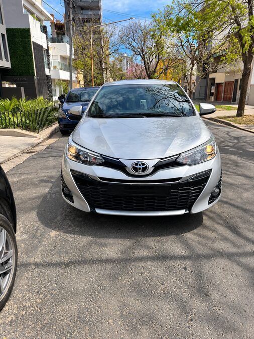TOYOTA YARIS 1.5 XLS PACK CVT -  AÑO 2.021