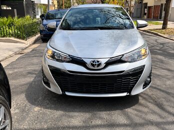 TOYOTA YARIS 1.5 XLS PACK CVT -  AÑO 2.021