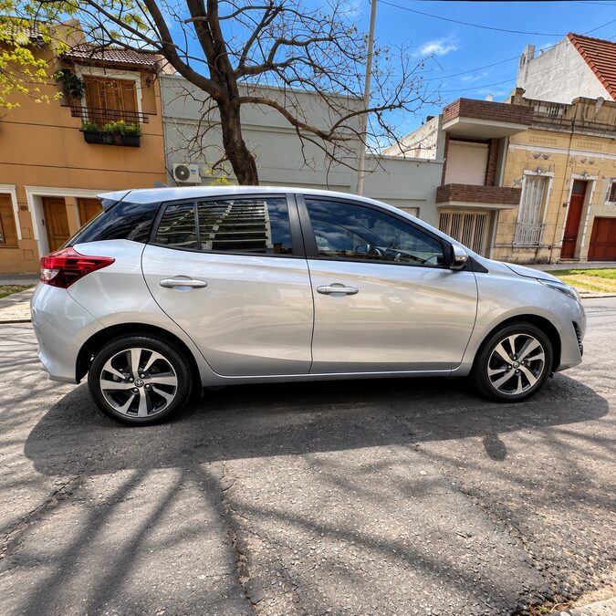 TOYOTA YARIS 1.5 XLS PACK CVT -  AÑO 2.021