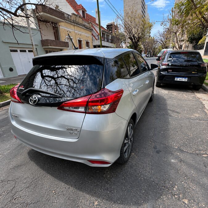 TOYOTA YARIS 1.5 XLS PACK CVT -  AÑO 2.021