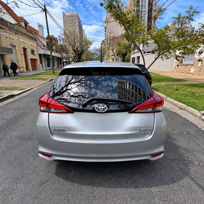 TOYOTA YARIS 1.5 XLS PACK CVT -  AÑO 2.021